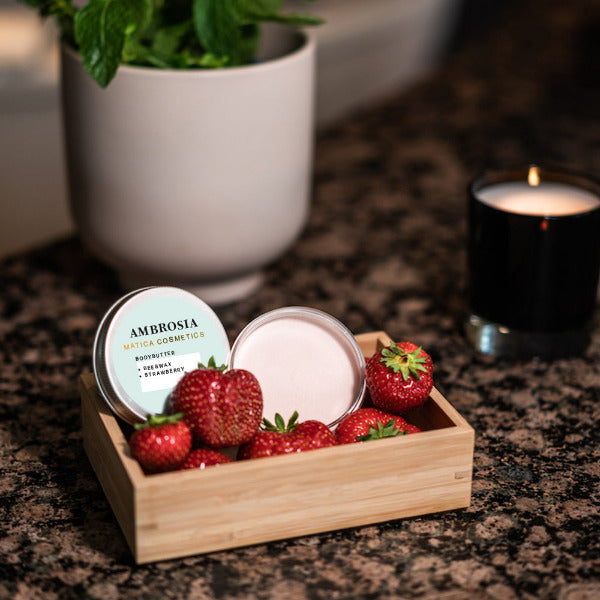 Matica Cosmetics Naturkosmetik aus Hamburg Hautpflege Bodybutter Erdbeere