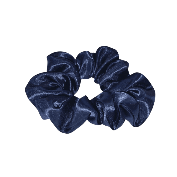 Eleganter Scrunchie aus echter Seide in Blau – schonend zum Haar, reduziert Haarbruch und verleiht jedem Look einen Hauch von Luxus.