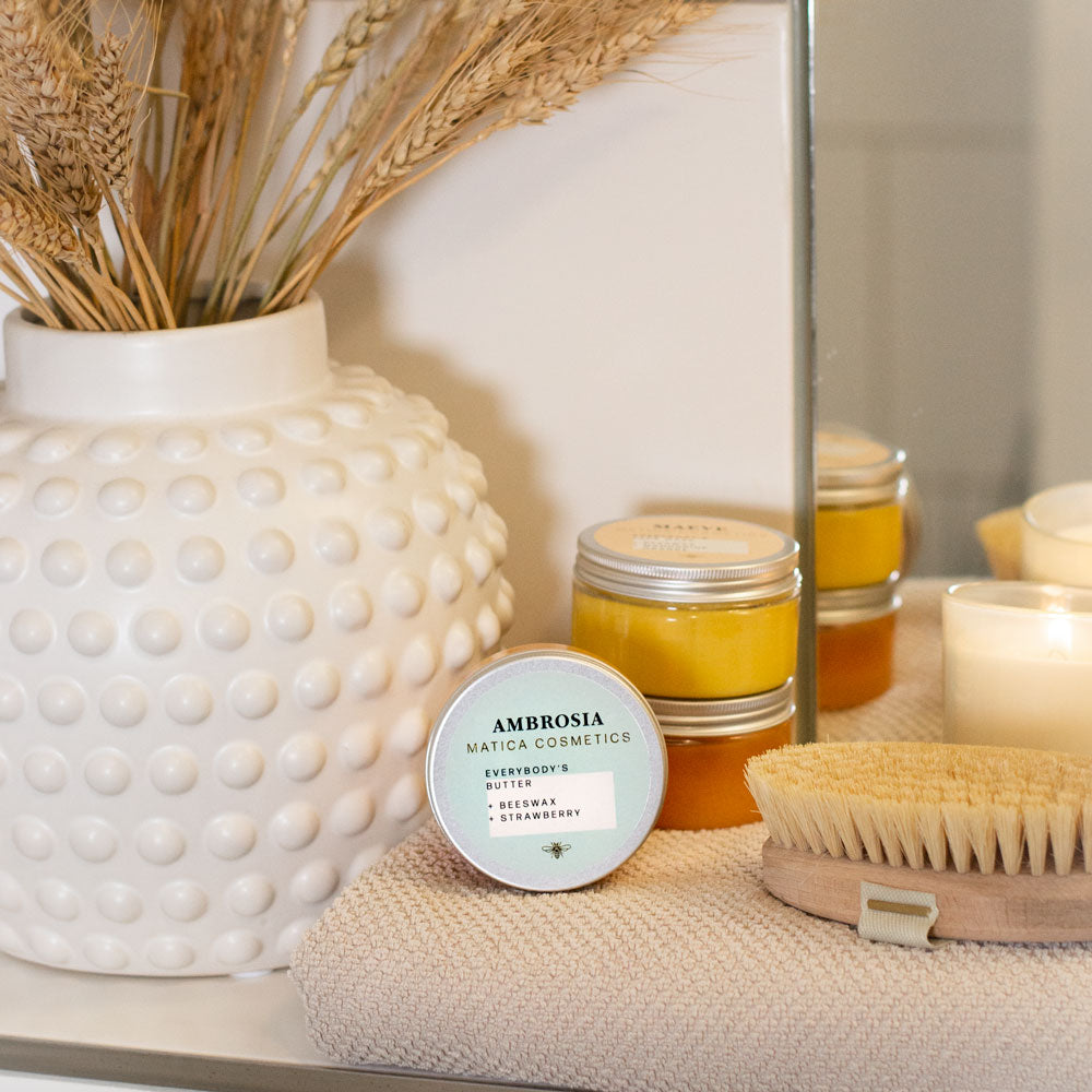 Matica Cosmetics Naturkosmetik aus Hamburg Ambrosia Bodybutter Erdbeere  Körperbutter